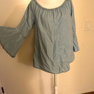 Light jean blue flowy top